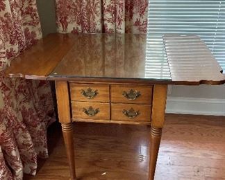 Small Antique Victorian Table with 2 Drop Leaves