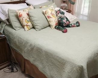 Queen Bedroom Furniture