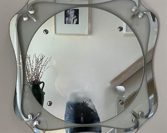 VINTAGE WALL MIRROR