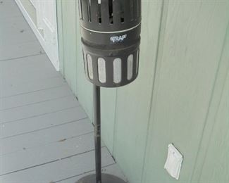 Outside electric insect trap