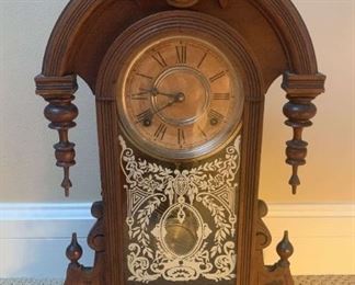 Antique Pendulum Windup Clock