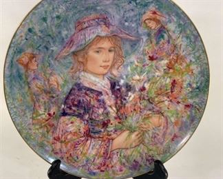 Edna Hibel Commemorative Plate  Flower Girl of Provence