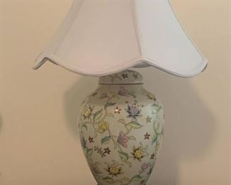 Floral Chinoiserie Table Lamp with Wooden Base