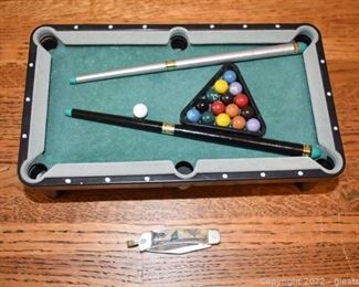 Mini Tabletop Pool Set and Pen Knife