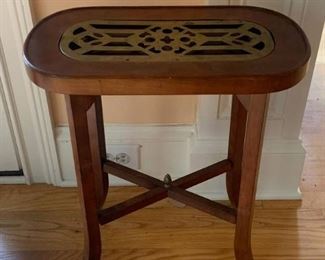 Traditional Mahogany Butlers Table with Brass Center