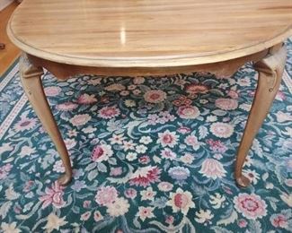 Traditional Queen Anne Oval Table