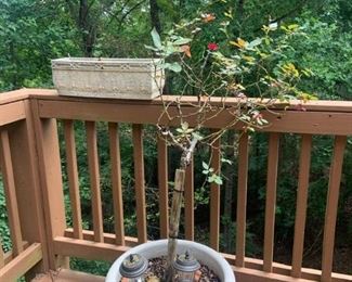 Two Lightweight Concrete Planters