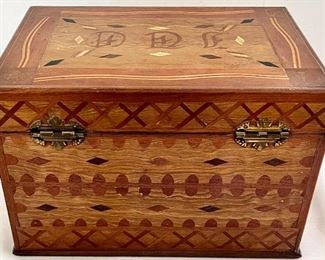 BACK OF INLAID BOX