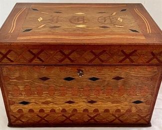 FRONT VIEW OF INLAID BOX