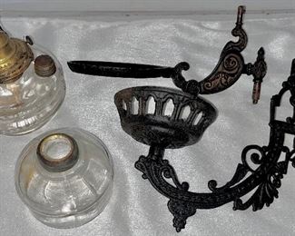VICTORIAN BRACKET LAMPS 