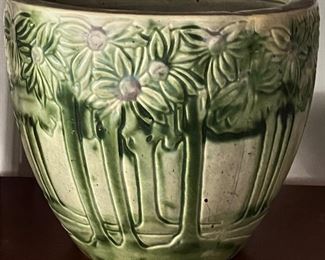 ROSEVILLE ART POTTERY 