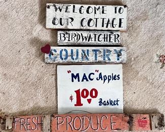 LOT OF PAINTED COUNTRY SIGNS 