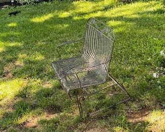 METAL YARD/PATIO GLIDER