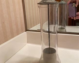 STRAW HOLDER/COTTON BALLS?