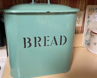 GRANITEWARE BREAD BOX