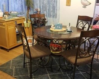Dining set $80