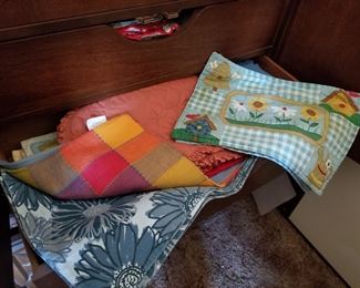 $2.00 Vintage placemat sets