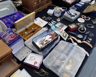 $1.00 - Jewelry Saturday 