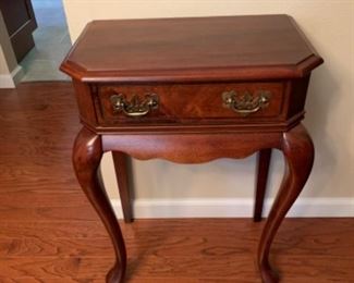 Small Queen Anne Table