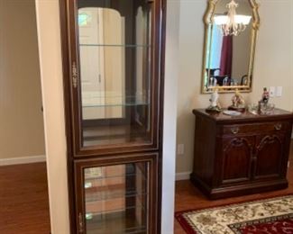 Lighted Display Cabinet