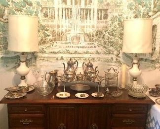 Look at those lamps! House is FuLL of cools lamps.