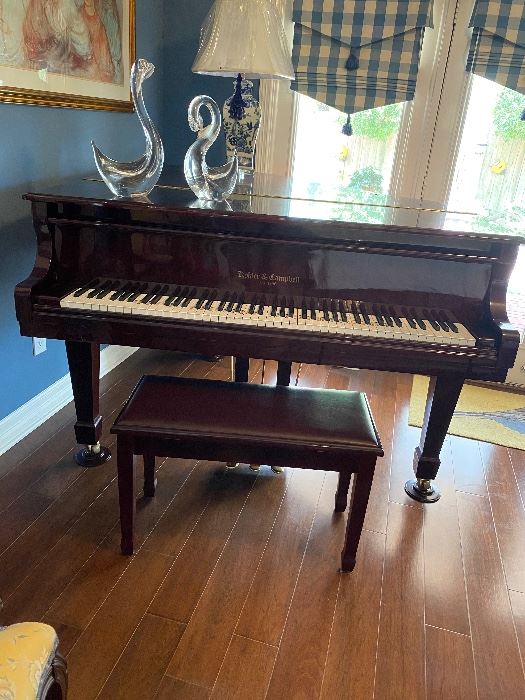 Kohler & Campbell piano in excellent condition.