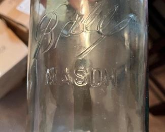Very rare 3 L jar when Ball and Mason combined companies.