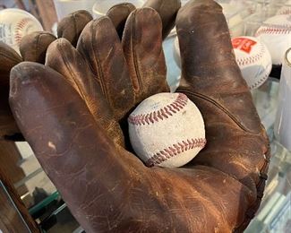 Early 1900's baseball glove