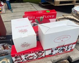 Fits and Floyd new in box holiday!