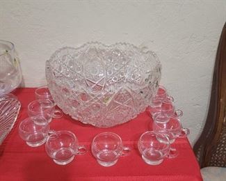 Another punch bowl set by L.E. Smith