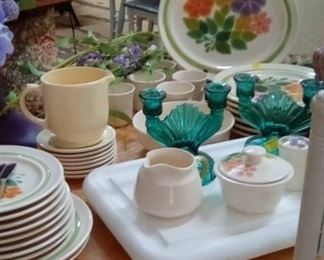 Lovely dinner dish set in floral pattern, beautiful cardholders in unique Mediterranean blue-green color. Table has drop leaves.