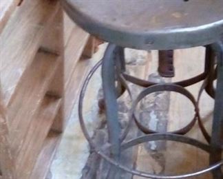 Shop stool. Great shape! Vintage!