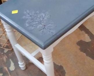 Bench with OID design (This product available at Dusti's Desgns on St. George)