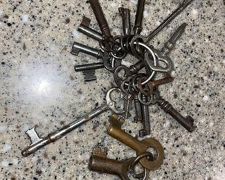 Vintage Keys!