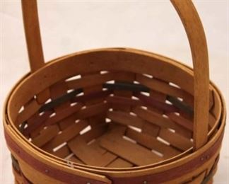 5065 - 1990 Longaberger Medium Easter basket 4 1/2 x 8 1/2