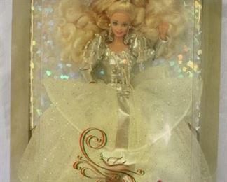 8066 - Happy Holidays Barbie Special Edition 1992