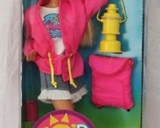 8105 - 1993 Camp Barbie w/ Accessories