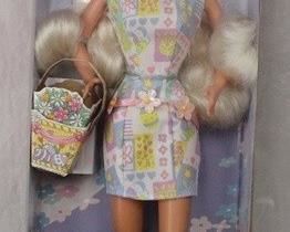 8109 - 1997 Easter Style Barbie
