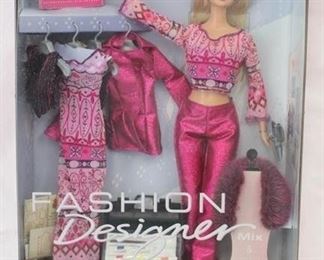 8157 - Fashion Designer Barbie