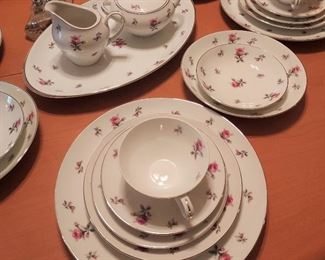 Rosechintz by Meito 92 pc china set