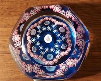 Vintage (1978)  ERII Queen Elizabeth 25th Anniversary of Coronation paperweight 