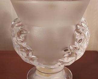 Lalique St. Cloud Acanthus vase (appx 5" tall)