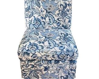 Lot 001b
Brandywine Designs Custom Design Slipper Chair