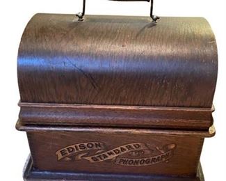 Lot 002a
1903 EDISON Standard Phonograph