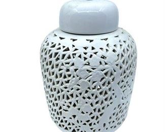 Lot 006a
Vintage Chinese Reticulated Porcelain Blanc de Chine Jar
