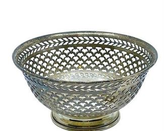 Lot 012
Sterling Silver Reticulated Decorative Bowl Cover