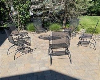 Lot 028
Outdoor Metal Occasional Rocking Chair Set 6