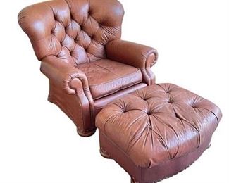 Lot 059
LA-Z-BOY Leather 'Baseball Glove' Recliner Ottoman