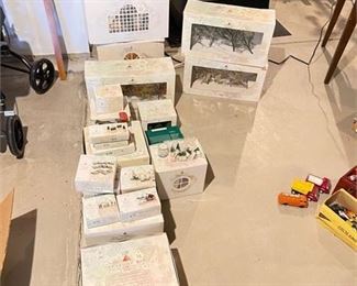 Lot 113
Department 56 Seasons Bay Large Collection