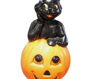 Lot 122
Pumpkin & Black Cat Contemporary Blow Mold Figurine